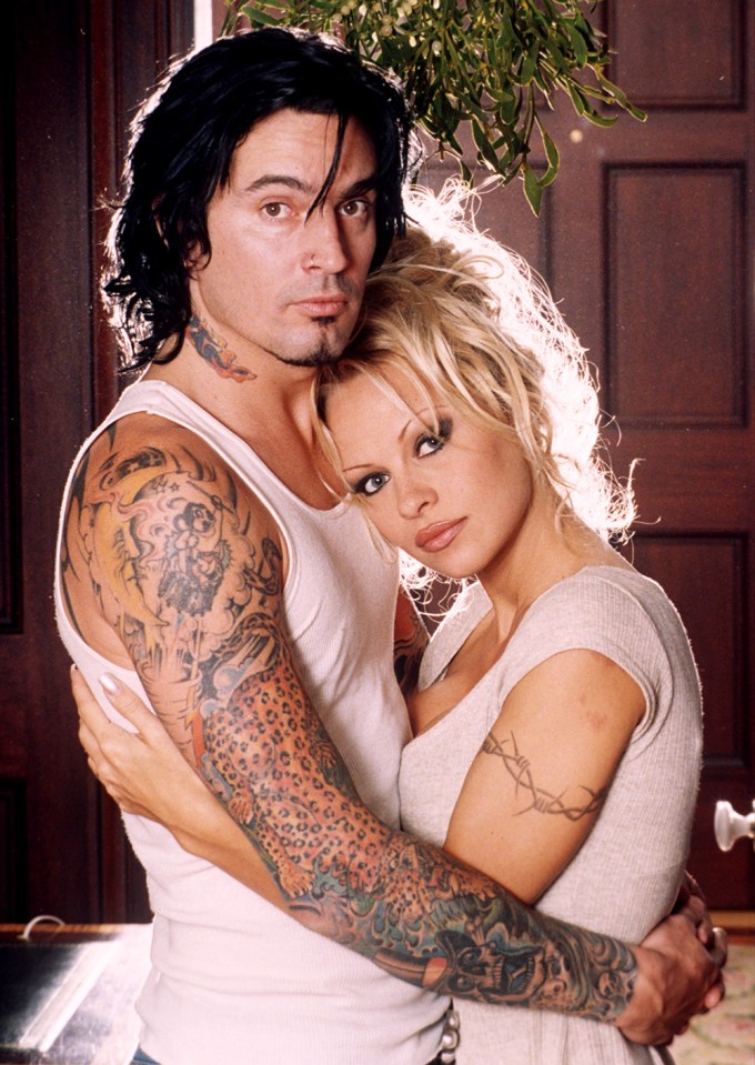 Pamela Anderson & Tommy Lee's Relationship Timeline: Photos – Hollywood Life