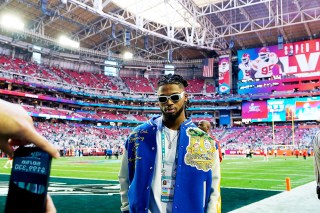 Damar Hamlin delivers stirring speech at NFL Honors