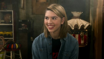 That ‘90s Show. Callie Haverda as Leia Forman in episode 102 of That ‘90s Show. Cr. Courtesy of Netflix © 2022
