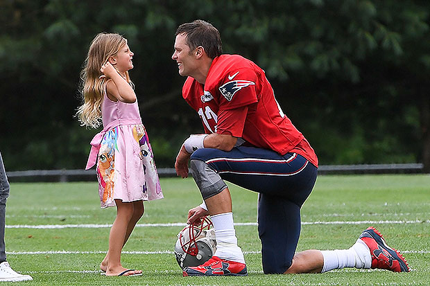 Tom Brady Calls Daughter Vivian His No. 1 Cheerleader - E! Online