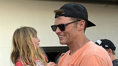 Tom Brady, Kızı Vivian ile Binicilik Derslerinde: Fotoğraflar - Hollywood Life
