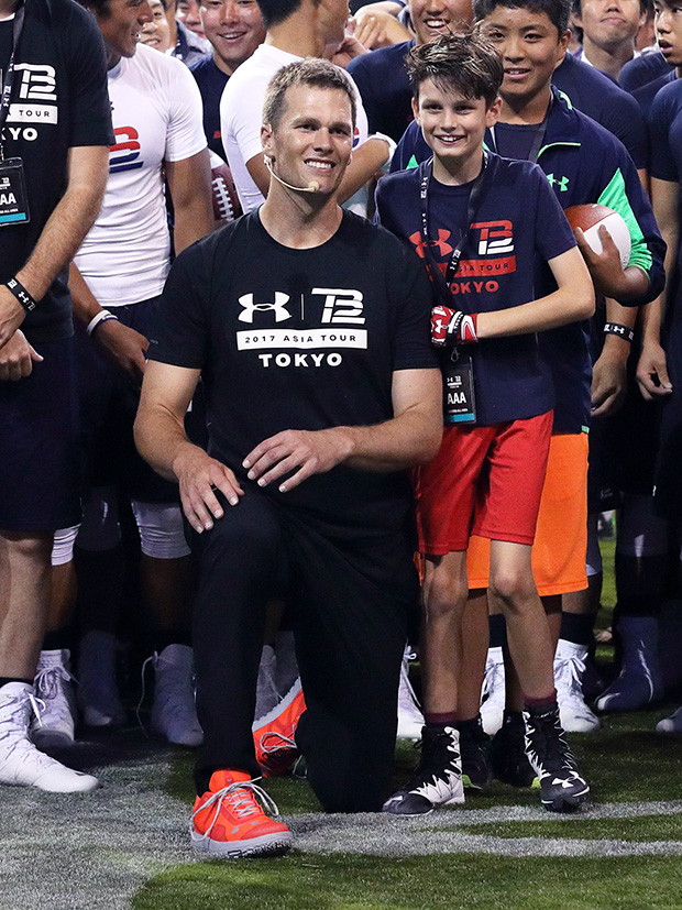 Beryl TV tom-brady-with-son-jack-ss-embed ‘He’s Wearing My Shoes’ – Hollywood Life Entertainment 