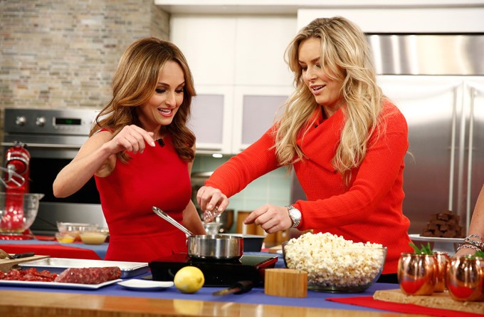 Giada de Laurentiis Gives Lindsey Vonn A Cooking Lesson
