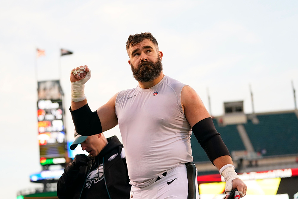 JASON TRAVIS KELCE BROTHERS FIRST BROTHERS IN SUPERBOWL 8X10 PHOTO