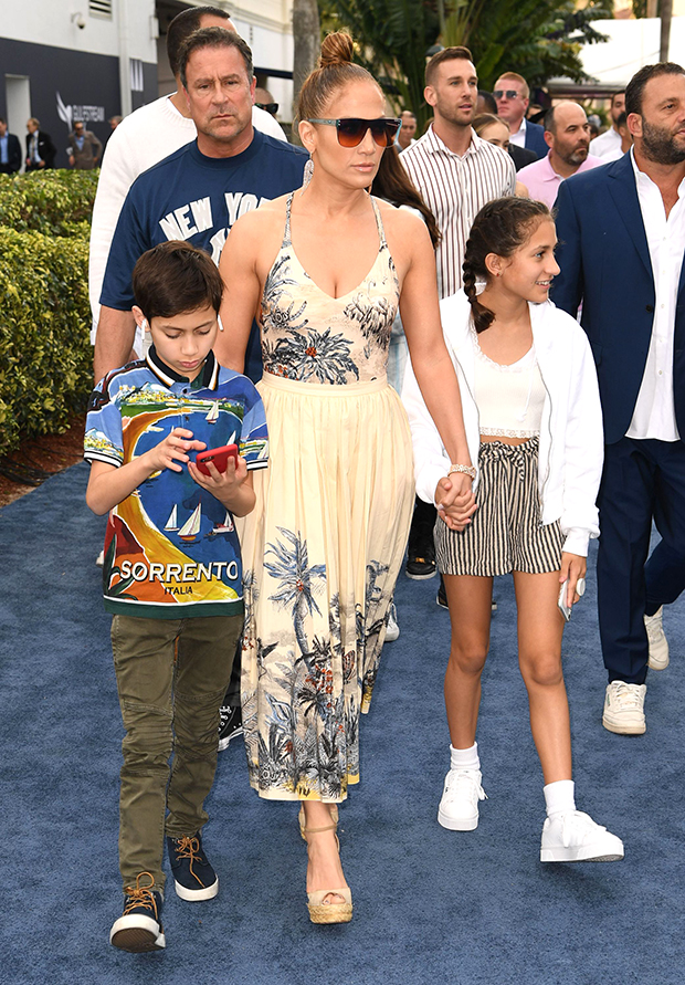 Jennifer Lopez, Max, Emme