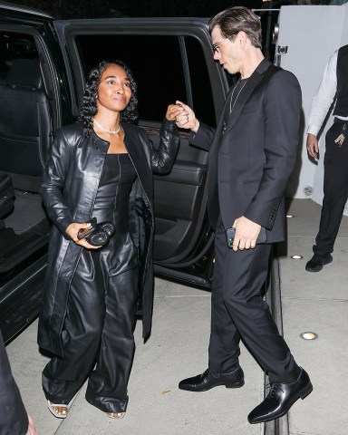 Los Angeles, CA - *EXCLUSIVE* - TLC's Chilli and her boyfriend Matthew Lawrence arrive at a Lifetime event in Los Angeles Pictured: Chilli, Matthew Lawrence BACKGRID USA 9 MARCH 2023 USA: +1 310 798 9111 / usasales@backgrid.com UK: +44 208 344 2007 / uksales@backgrid.com *UK Clients - Pictures Containing Children Please Pixelate Face Prior To Publication*
