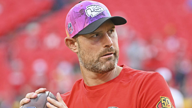 Top-selling Item] Chad Henne 4 Kansas City Chiefs Super Bowl LVII