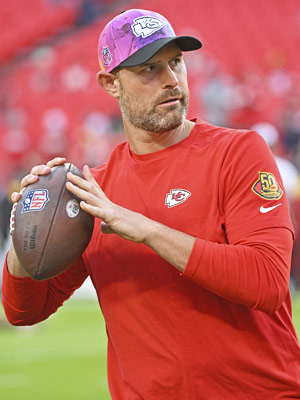 Chiefs' Andy Reid says backup QB Chad Henne will start against Chargers -  Arrowhead Pride