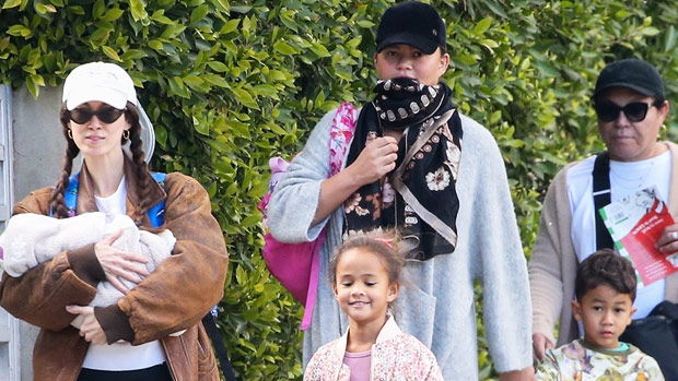 Chrissy Teigen Rocks Crop Top & Leggings While Out With All 3 Kids, 1 Month After Giving Birth: Photo