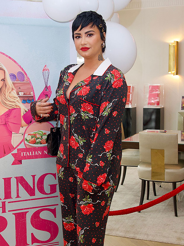 Demi Lovato Glows In Sports Bra & Leggings, Does Own Glam: Photo