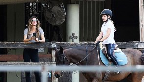 Gisele Bundchen, Vivian Brady