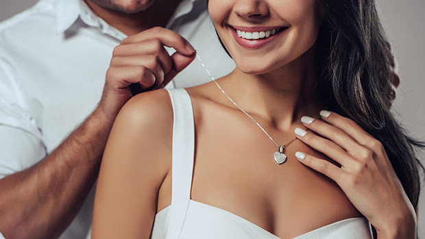 Save Big On The Jewelry She Actually Wants This Valentine’s Day