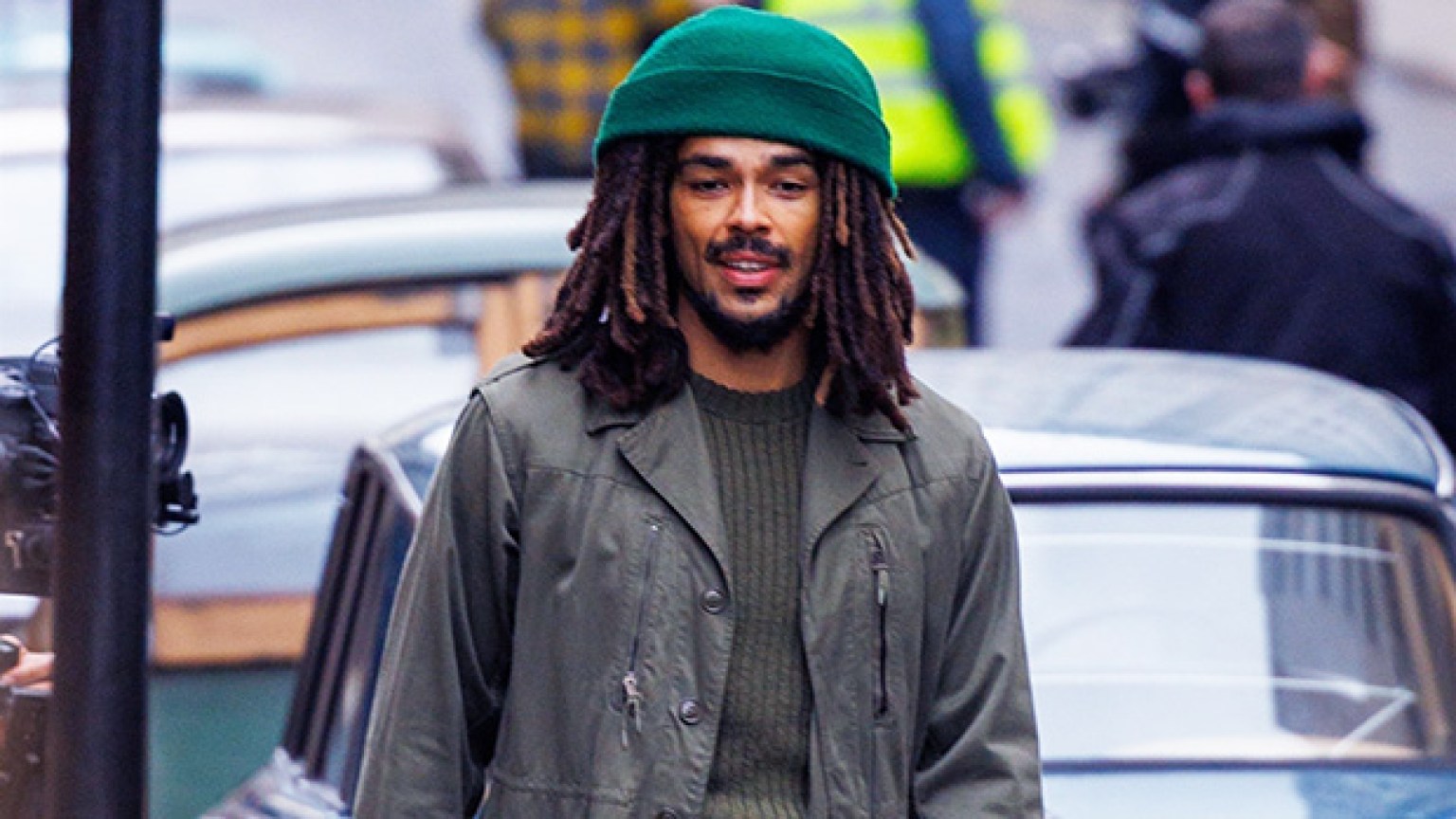 Kingsley Ben Adir Transforms Into Bob Marley For The Biopic Photo Hollywood Life 