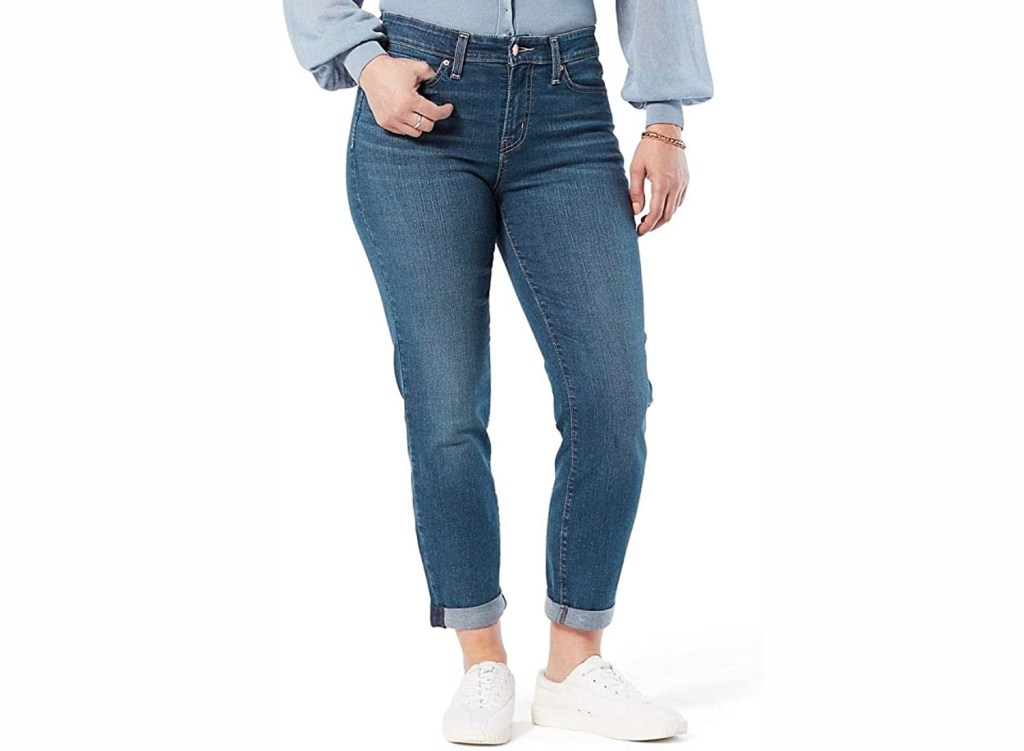 Levi Strauss Mid-Rise Slim Boyfriend Jeans