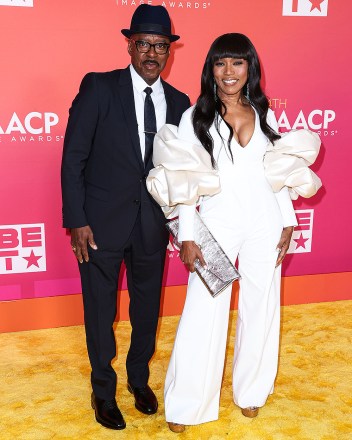 PASADENA, LOS ANGELES, CALIFORNIA, USA - FEBRUARY 25: 54th Annual NAACP Image Awards held at the Pasadena Civic Auditorium on February 25, 2023 in Pasadena, Los Angeles, California, United States. (Photo by Xavier Collin/Image Press Agency)Pictured: Courtney B. Vance,Angela Bassett,ZendayaRef: SPL5525599 260223 NON-EXCLUSIVEPicture by: Xavier Collin/Image Press Agency / SplashNews.comSplash News and PicturesUSA: +1 310-525-5808London: +44 (0)20 8126 1009Berlin: +49 175 3764 166photodesk@splashnews.comWorld Rights, No Italy Rights