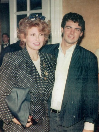 Raquel Welch Actress With Son Damon Welch In Uk For Damon's Wedding 1991.
Raquel Welch Actress With Son Damon Welch In Uk For Damon's Wedding 1991.