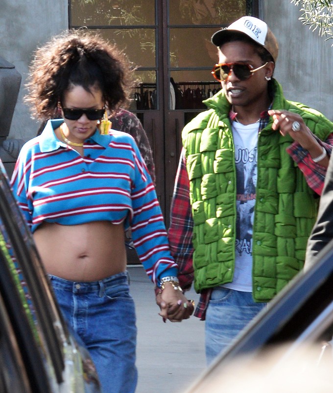 Rihanna Shows Off Her Bump At Maxfields