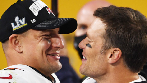 Rob Gronkowski critiques Tom Brady's underwear thirst trap