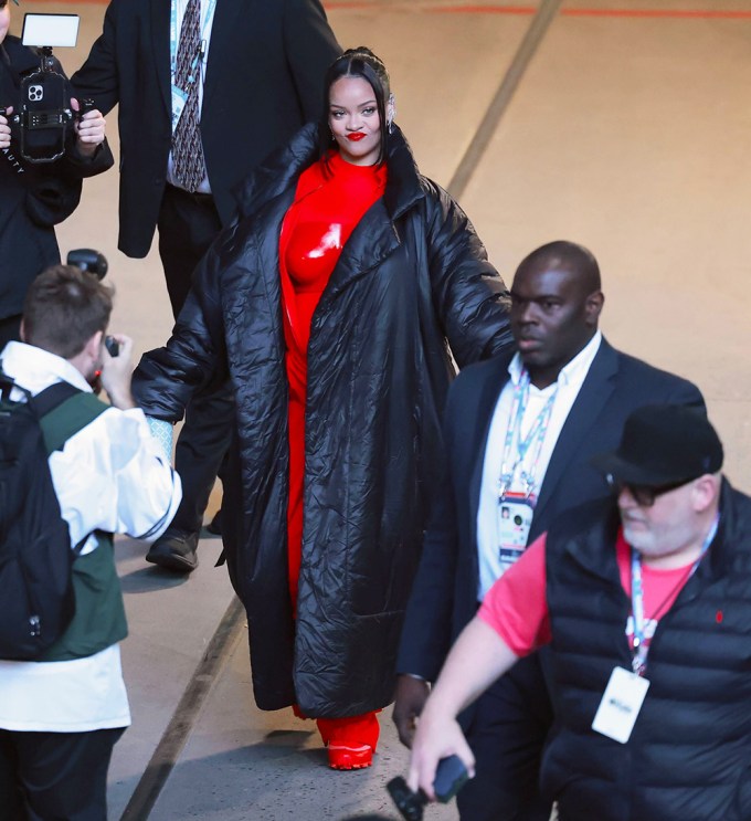 The First Glimpse of Rihanna