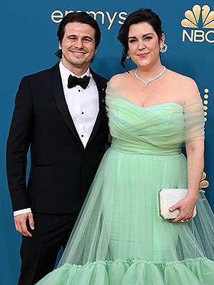 Jason Ritter and Melanie Lynskey