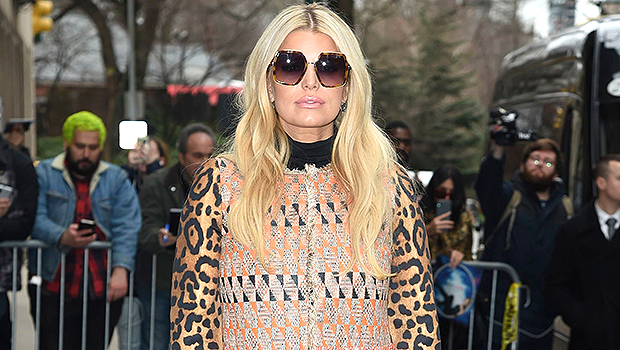 Jessica Simpson shares date-night selfie and you won't believe what she's  wearing | HELLO!
