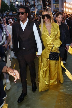 Jay-Z and Beyonce attend the Louis Vuitton Spring/Summer 2024 fashion show during the Paris Fashion Week menswear spring/summer 2024 on June 20, 2023 in Paris, France.
MFW - Louis Vuitton - Front Row - 20 Jun 2023