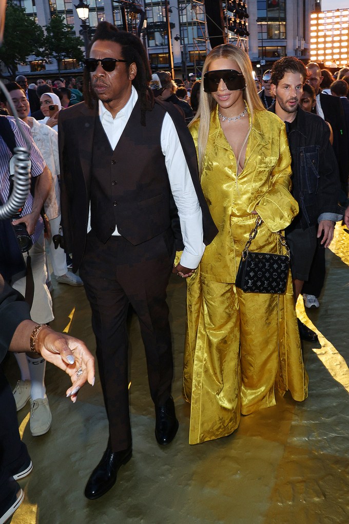 Jay-Z & Beyonce at the Louis Vuitton show