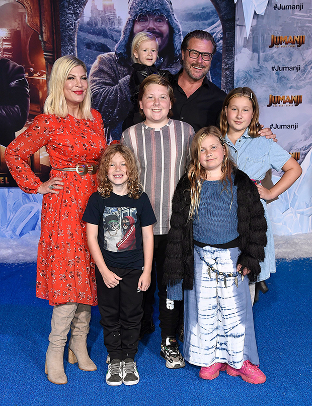 Tori Spelling & Brother Randy At Universal Studios: Photos