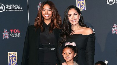 Vanessa Bryant ve Kızları Kobe El İzi Töreninde: Fotoğraflar – Hollywood Life