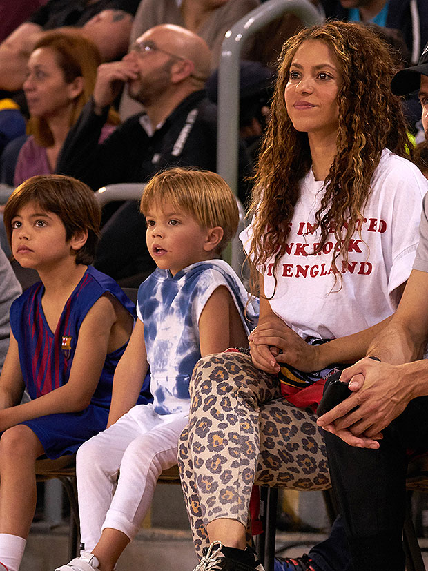 Shakira And Pique Family