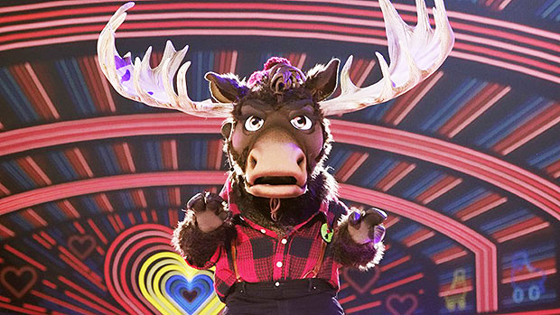 The Masked Singer’s Moose was revealed as a ‘Cheers’ alum and more on an ’80s night.