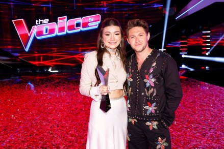 THE VOICE -- “Finale, Part 2”  Episode 2316B -- Pictured: (l-r) Gina Miles, Niall Horan -- (Photo by: Trae Patton/NBC)