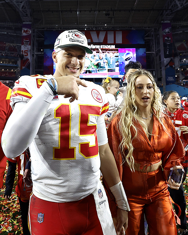 Brittany Mahomes’ Response To Troll Calling Her A ‘Golddigger ...