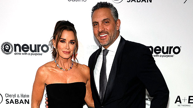 kyle richards husband reacts divorce rumors