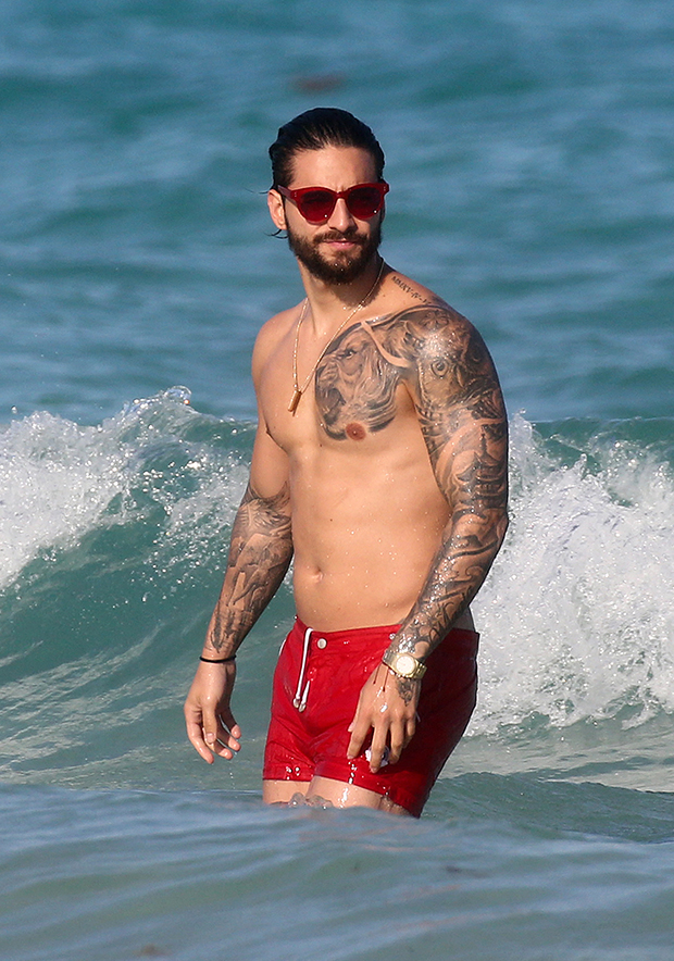Maluma Wears Nothing But A Towel In New Thirst Traps: Photos – Hollywood Life