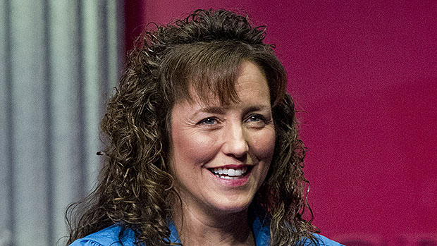 Michelle Duggar, 56, Ditches Her Skirt For Black Leggings In Rare Photo With 9 Daughters