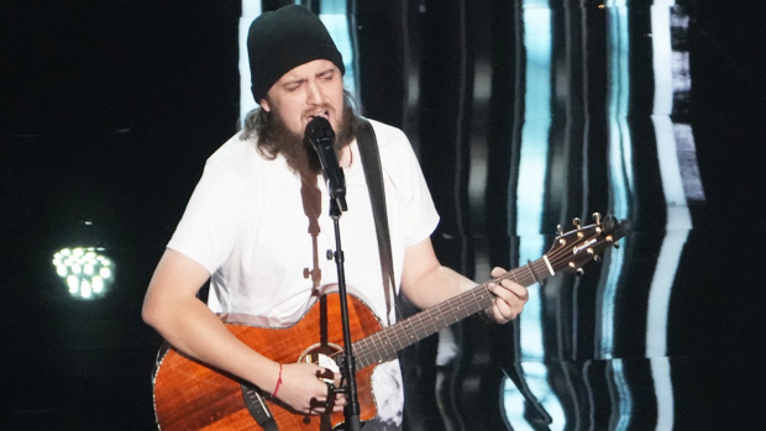 Who Is Oliver Steele? Get To Know The ‘American Idol’ Season 21 Singer