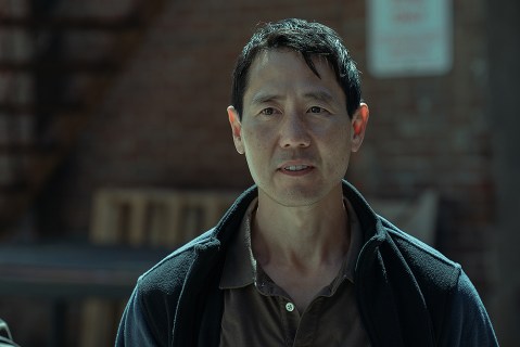 ‘Rabbit Hole’: Photos Of Kiefer Sutherland’s New Series – Hollywood Life