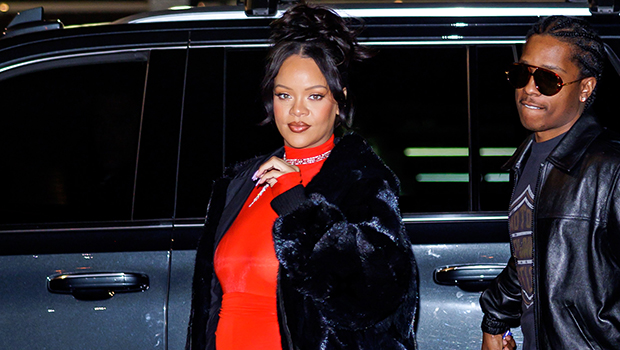 Rihanna Wears a Matching Sweatsuit for NYC Outing: Photo 3740591, Rihanna  Photos