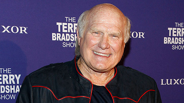 NFL legend Terry Bradshaw reveals cancer battles, working his way back to  100%