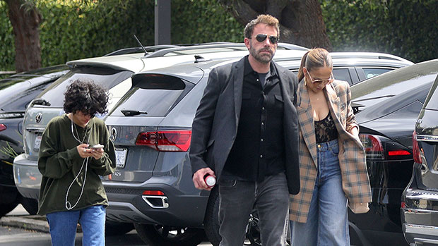 Ben Affleck & Jennifer Lopez Hold Hands In Beverly Hills Out With Emme, 15: Photos  Test Headline