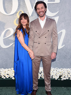 tom pelphrey kaley cuoco