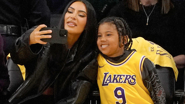 Read more about the article Kim Kardashian & Saint West Attend Lakers Game For Tristan Thompson – Hollywood Life