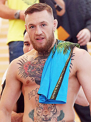 Conor McGregor Poses Shirtless In Tiny Underwear: Photo – Hollywood Life