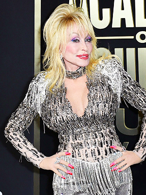 Dolly Parton At ACM Awards 2023: Photos Of All Her Outfits – Hollywood Life