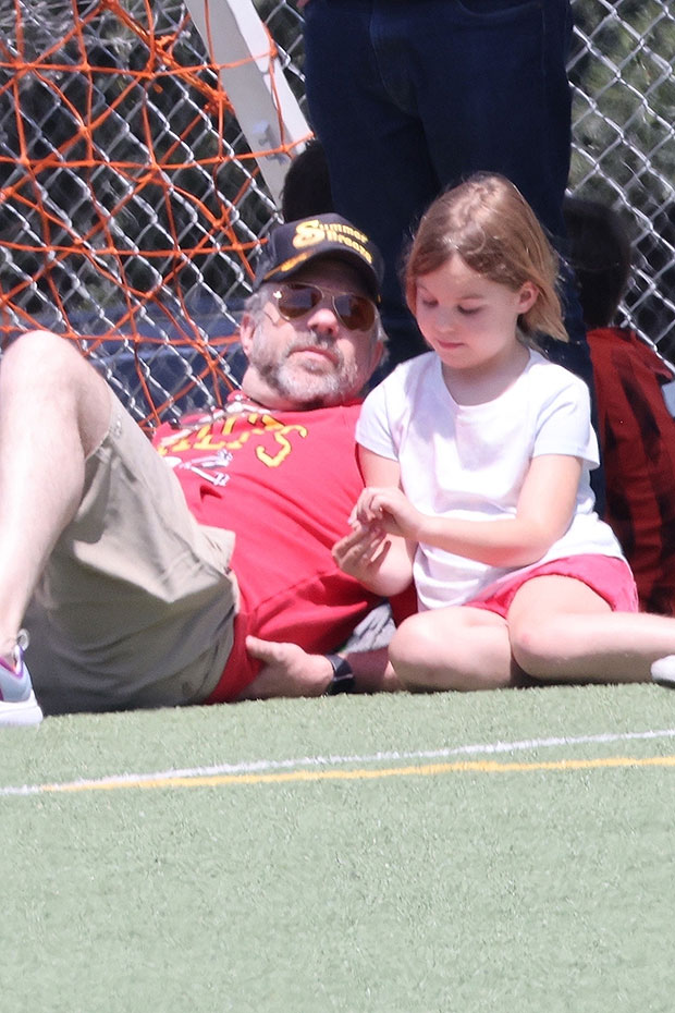 Beryl TV Jason-Sudeikis-Bonds-With-Kids-embed-1 Jason Sudeikis Bonds With Kids Otis & Daisy At Soccer Game: Photos – Hollywood Life Entertainment 