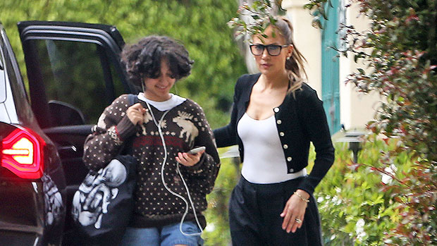 Jennifer Lopez & Emme, 15, Stop By Ben Affleck’s Ex Jennifer Garner’s House: Photos