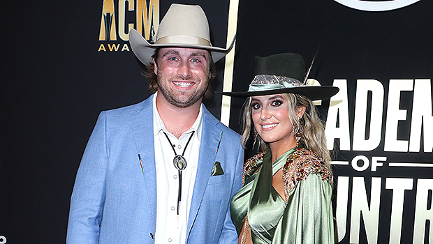 Country Star Lainey Wilson Is Dating Former NFL Pro Devlin Hodges