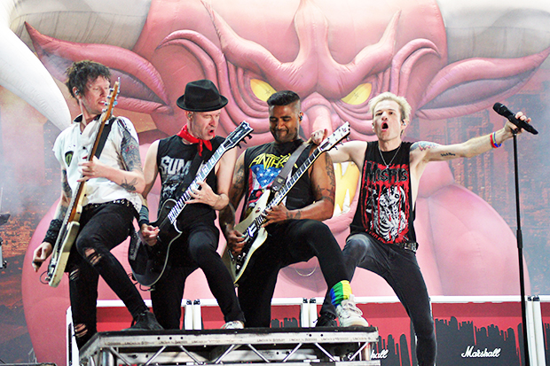 Sum 41 are breaking up after one final album and world tour