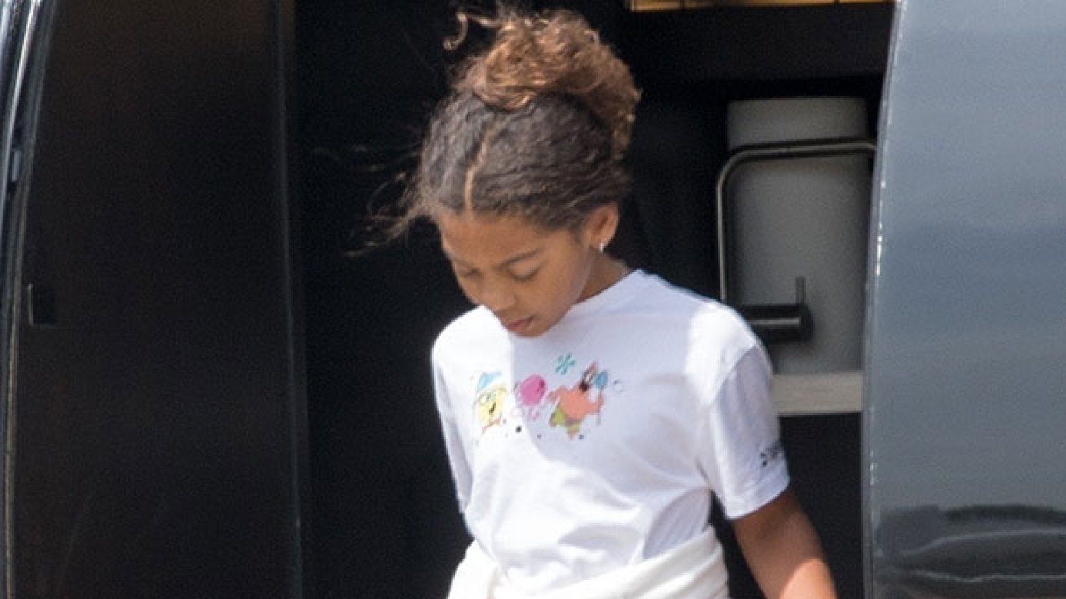 Beyonce’s Daughter Rumi Carter Arrives In London: Photos – Hollywood ...